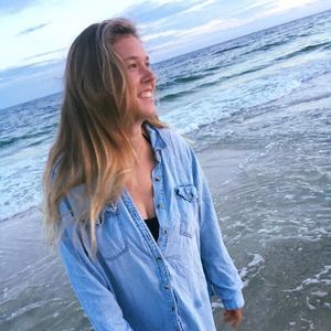 Meet your Posher, Claire